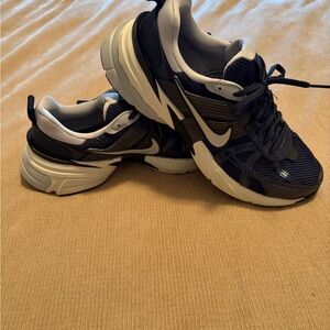 Nike V2K Sneakers